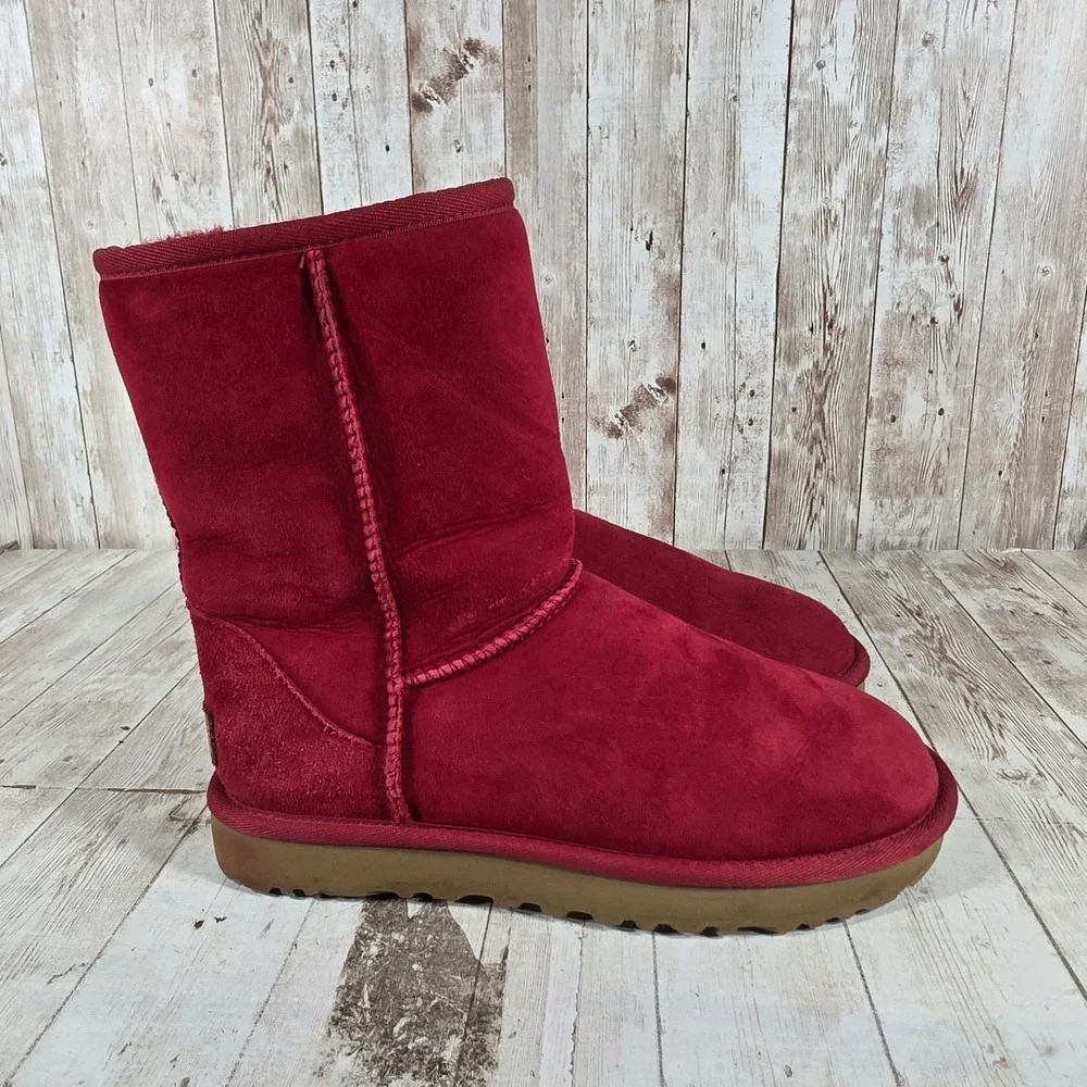 UGG Classic Short II Red Suede‎ Sheepskin Mid Calf Boots 1016223 Womens 6